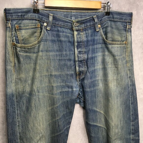 Lot of 2 Levis Mens 501 Jeans Blue size 38x32 Original Fit Denim Wear and Fading - Picture 6 of 12